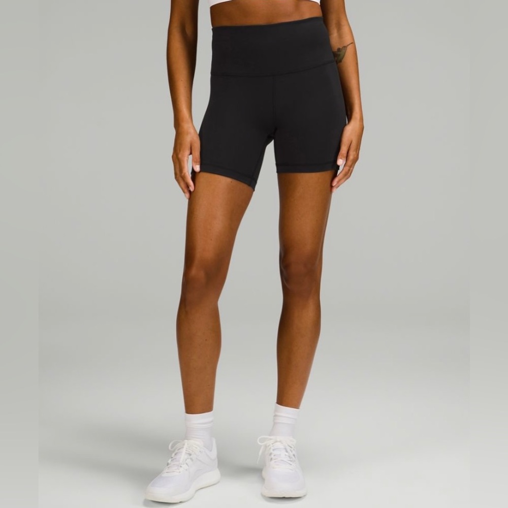 Lululemon bike shorts